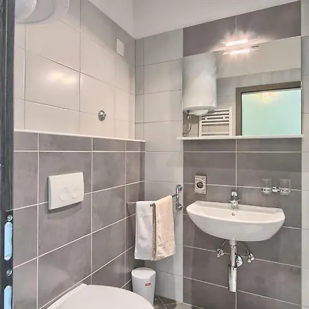 Old School House Ferienhaus Basici