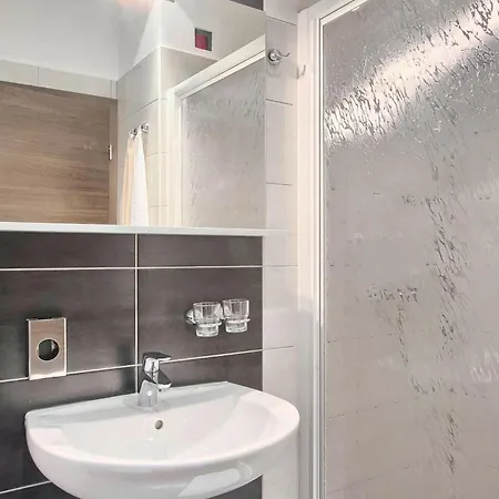 Ferienhaus Old School House Basici