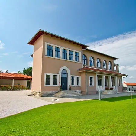 Old School House Basici