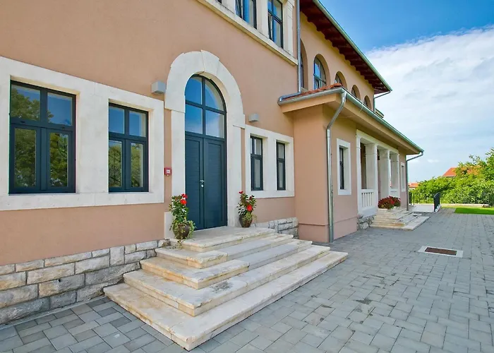 Vakantiehuis Old School House *