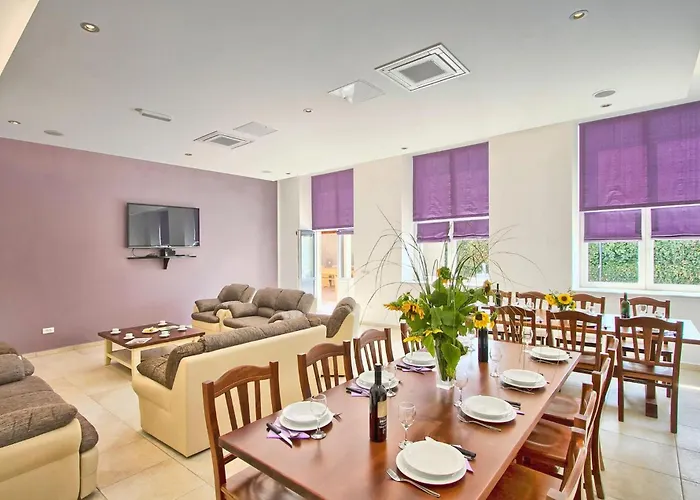 Vakantiehuis Old School House Basici